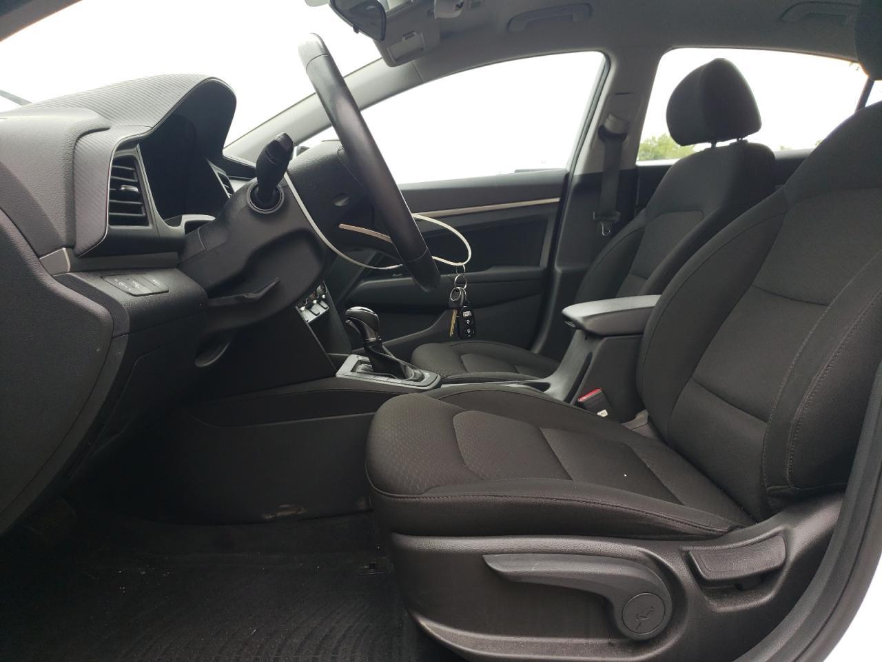 2020 Hyundai Elantra Sel - Фото 7