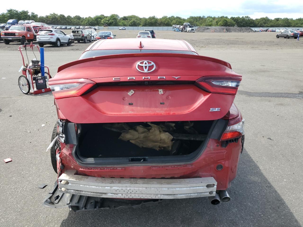 2021 Toyota Camry Se - Image 6
