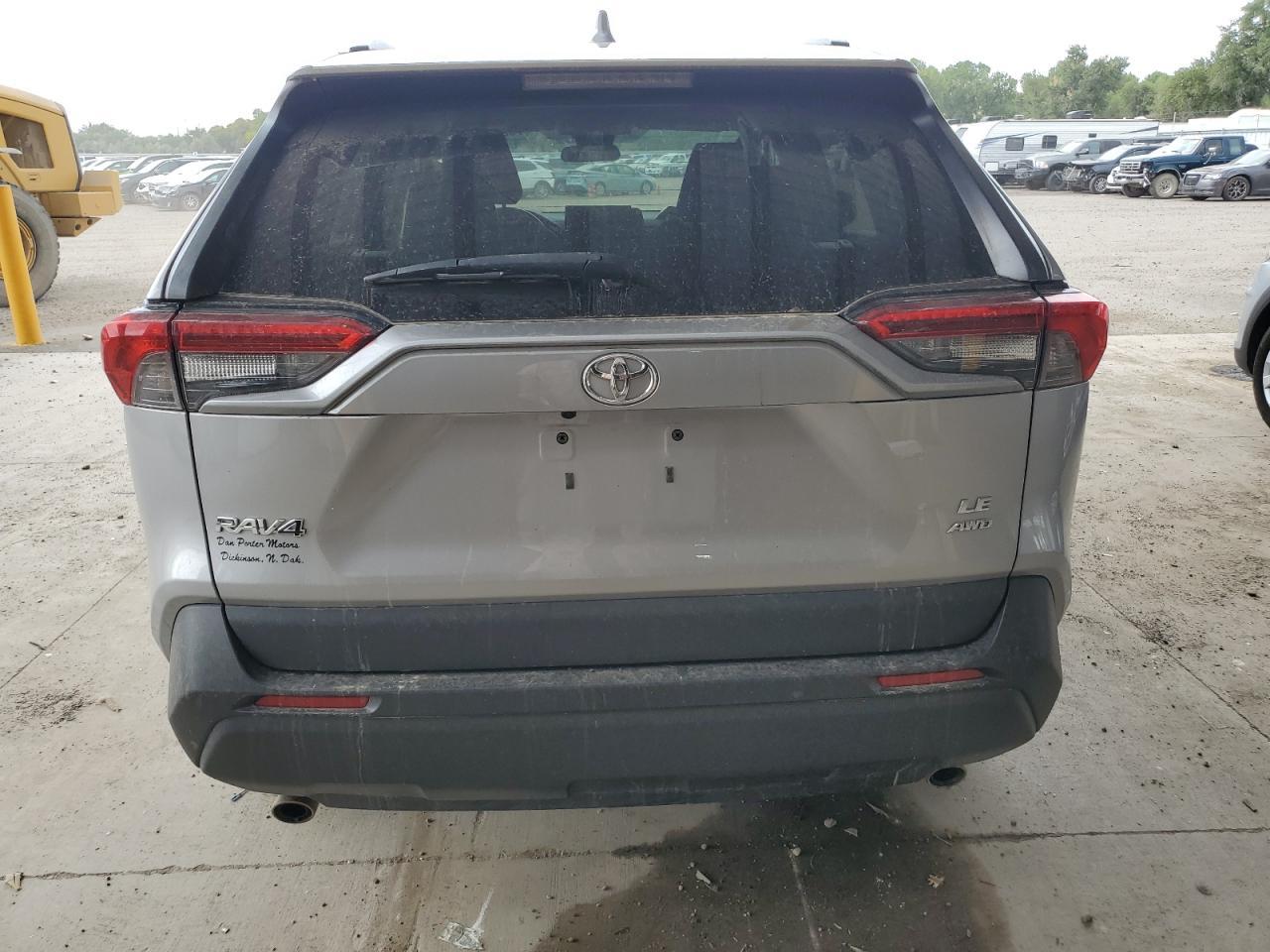 2021 Toyota Rav4 Le - Фото 6