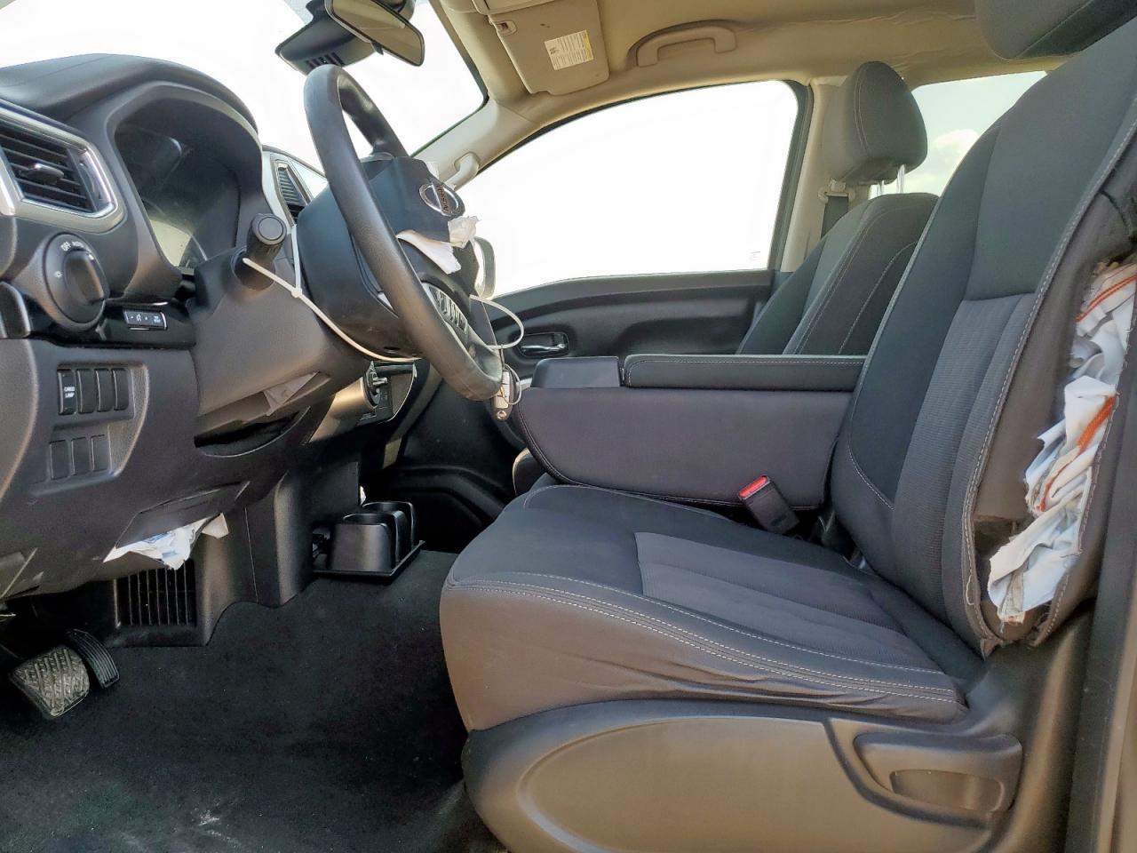 2021 Nissan Titan S - Фото 7