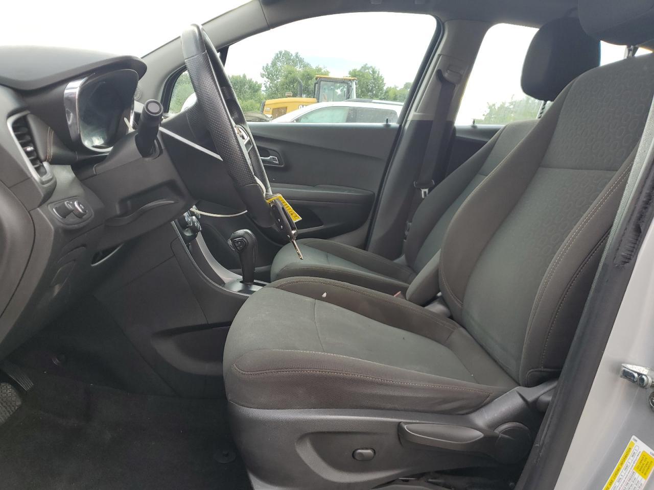 2020 Chevrolet Trax Ls - Image 7