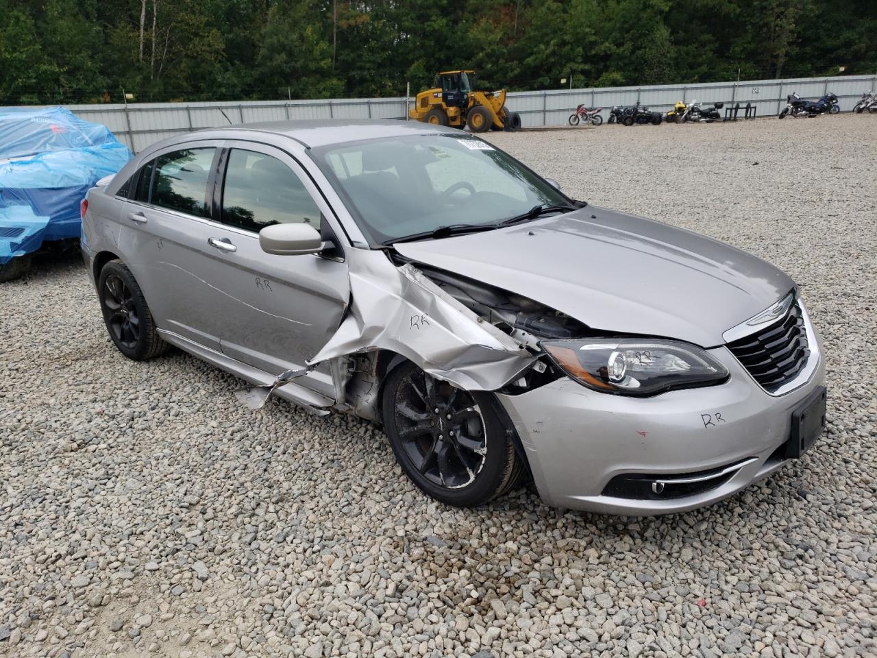 2014 Chrysler 200 Touring - Image 4