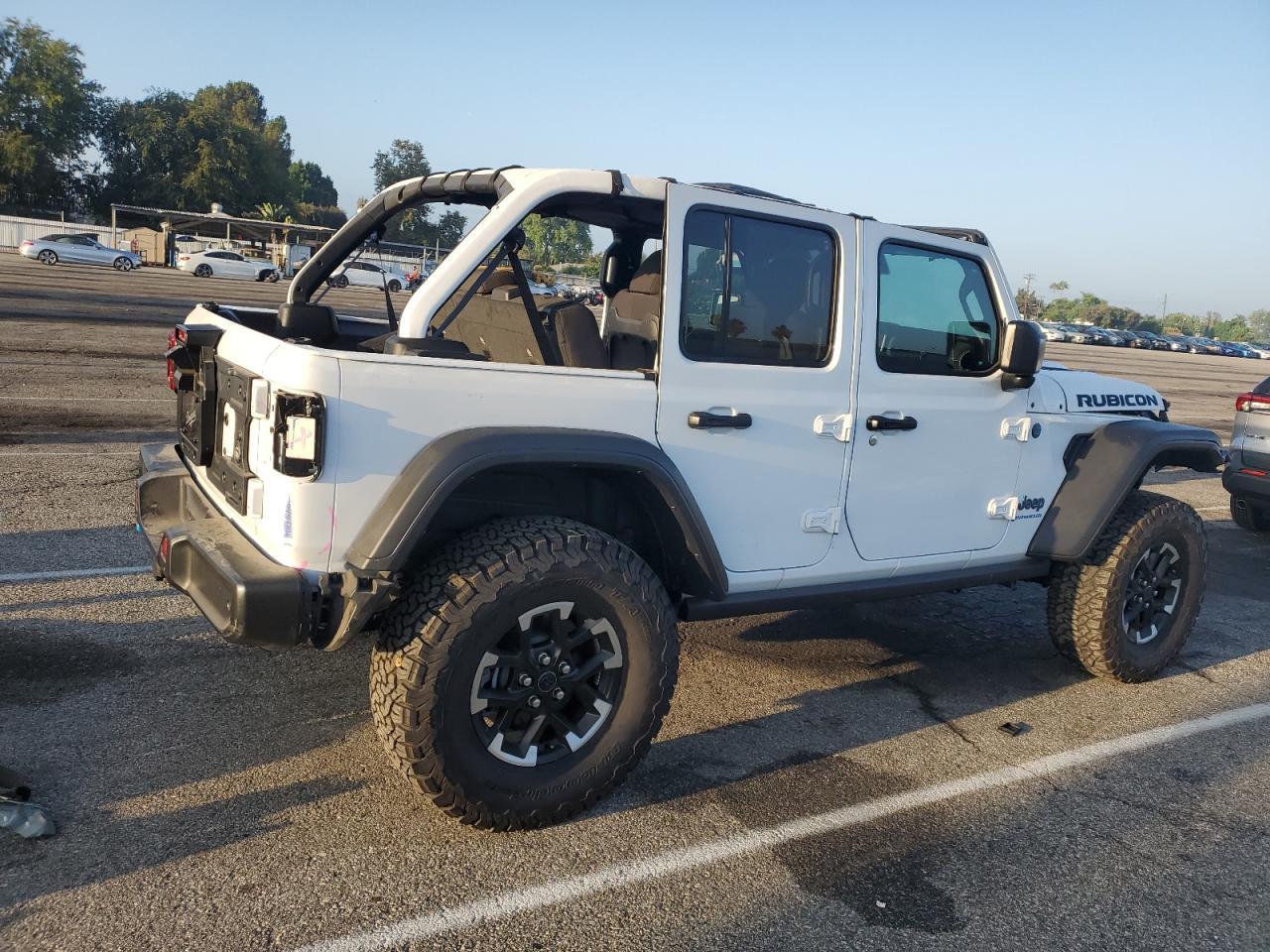 2024 Jeep Wrangler Rubicon 4Xe - Фото 3