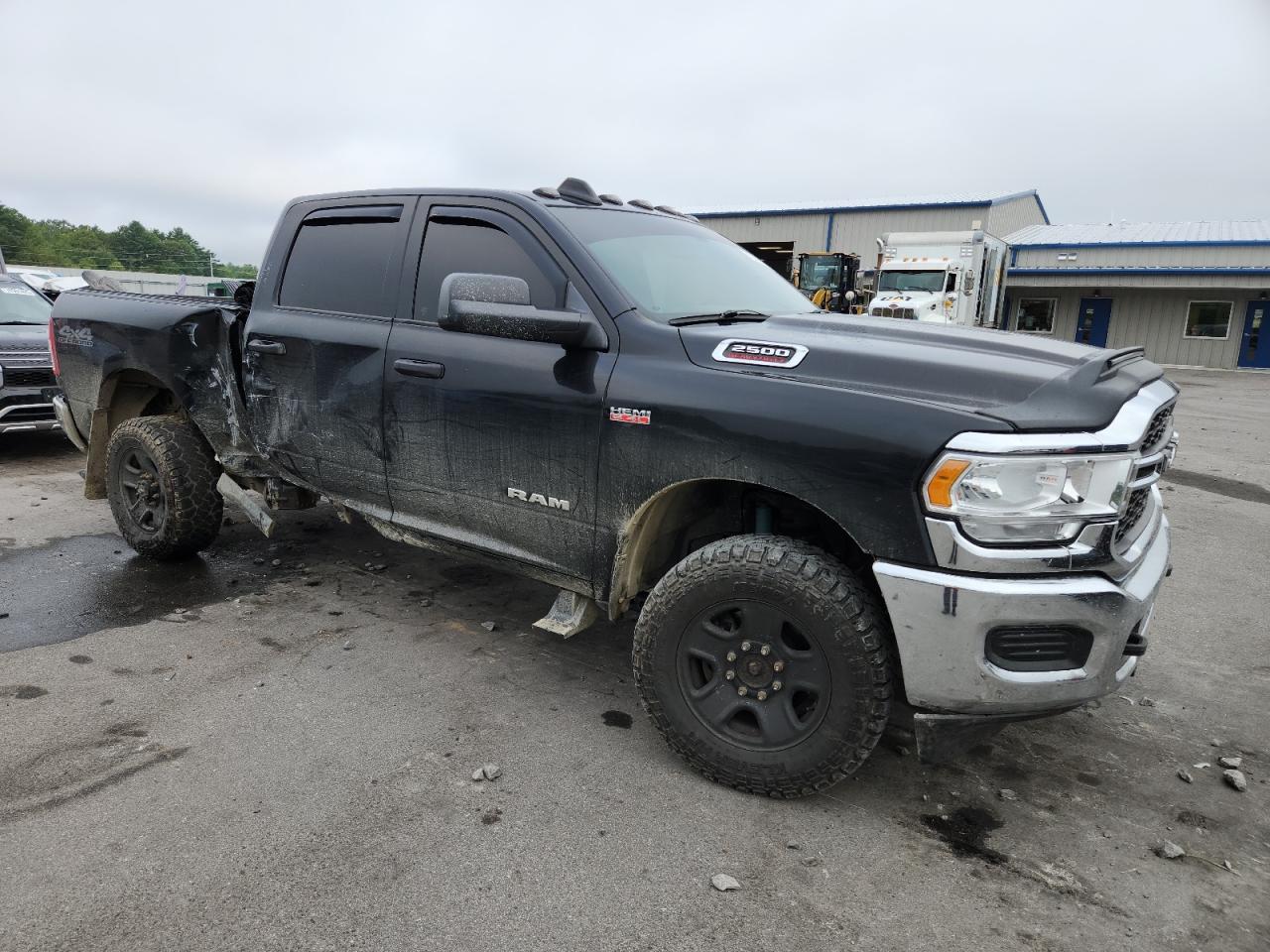 2021 Ram 2500 Tradesman - Фото 4