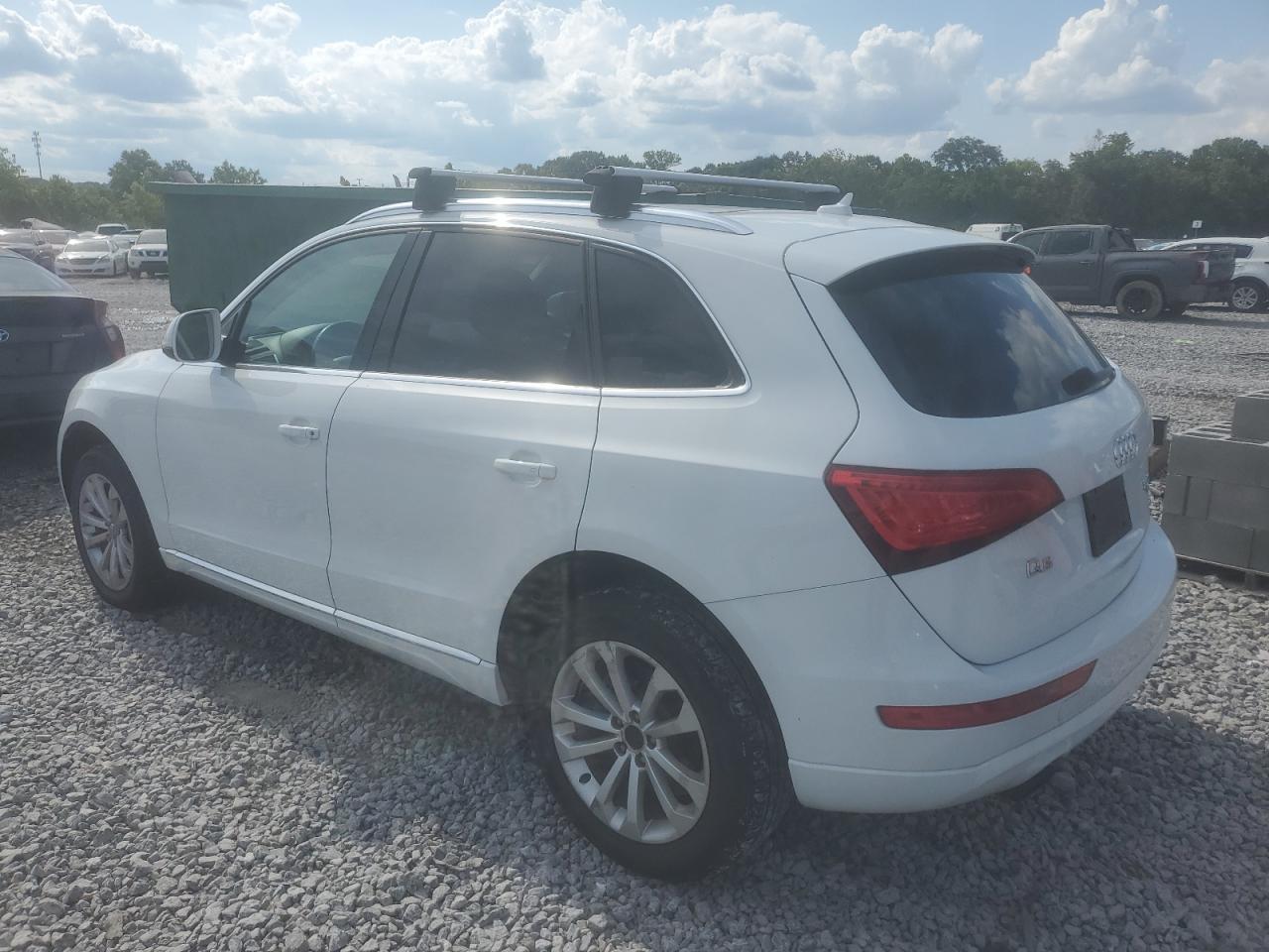 2014 Audi Q5 Premium - Image 2