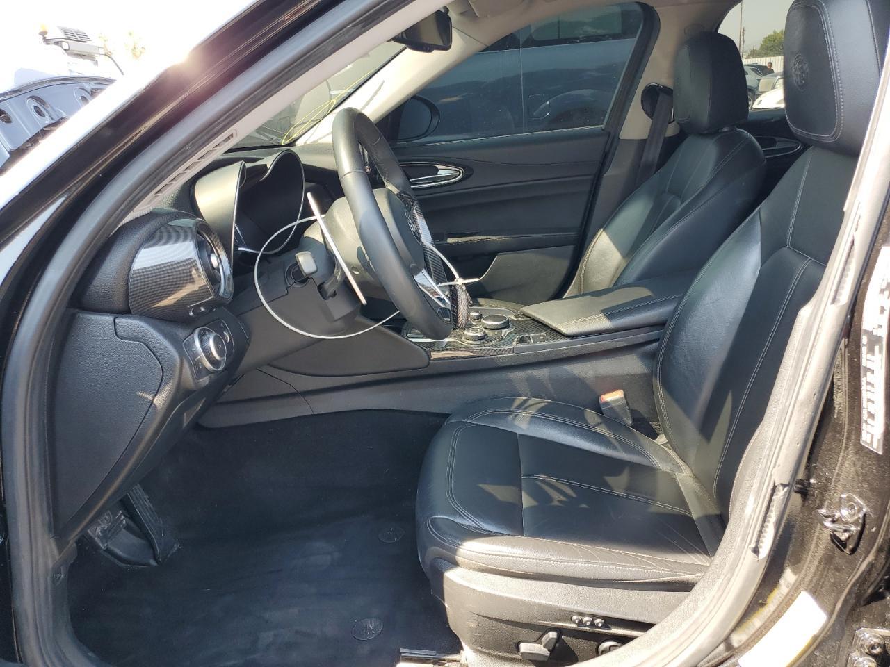 2017 Alfa Romeo Giulia - Фото 7