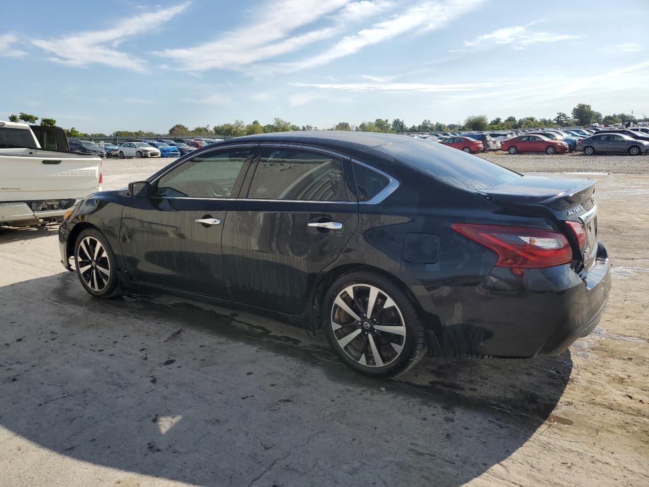 2018 Nissan Altima 2.5 - Image 2