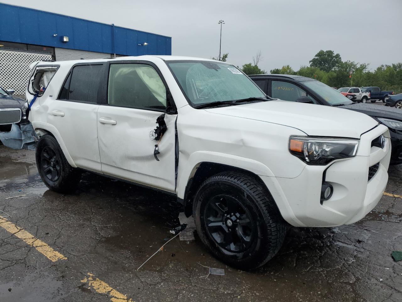 2018 Toyota 4Runner Sr5/Sr5 Premium - Image 4