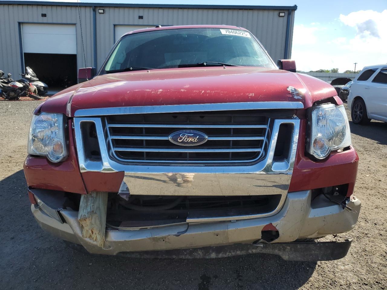 2010 Ford Explorer Eddie Bauer - Фото 5