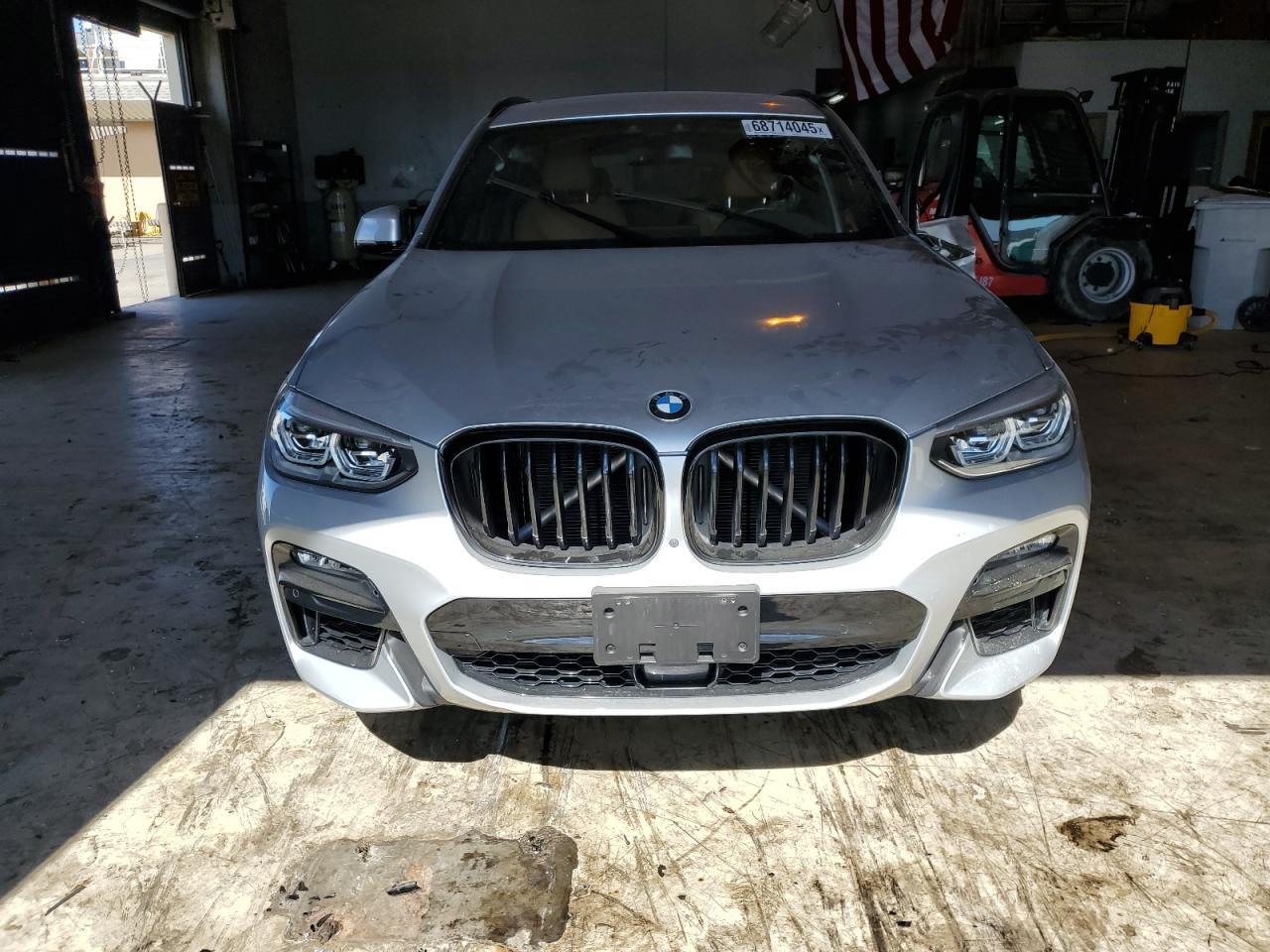 2021 BMW X3 xDrivem40I - Фото 5