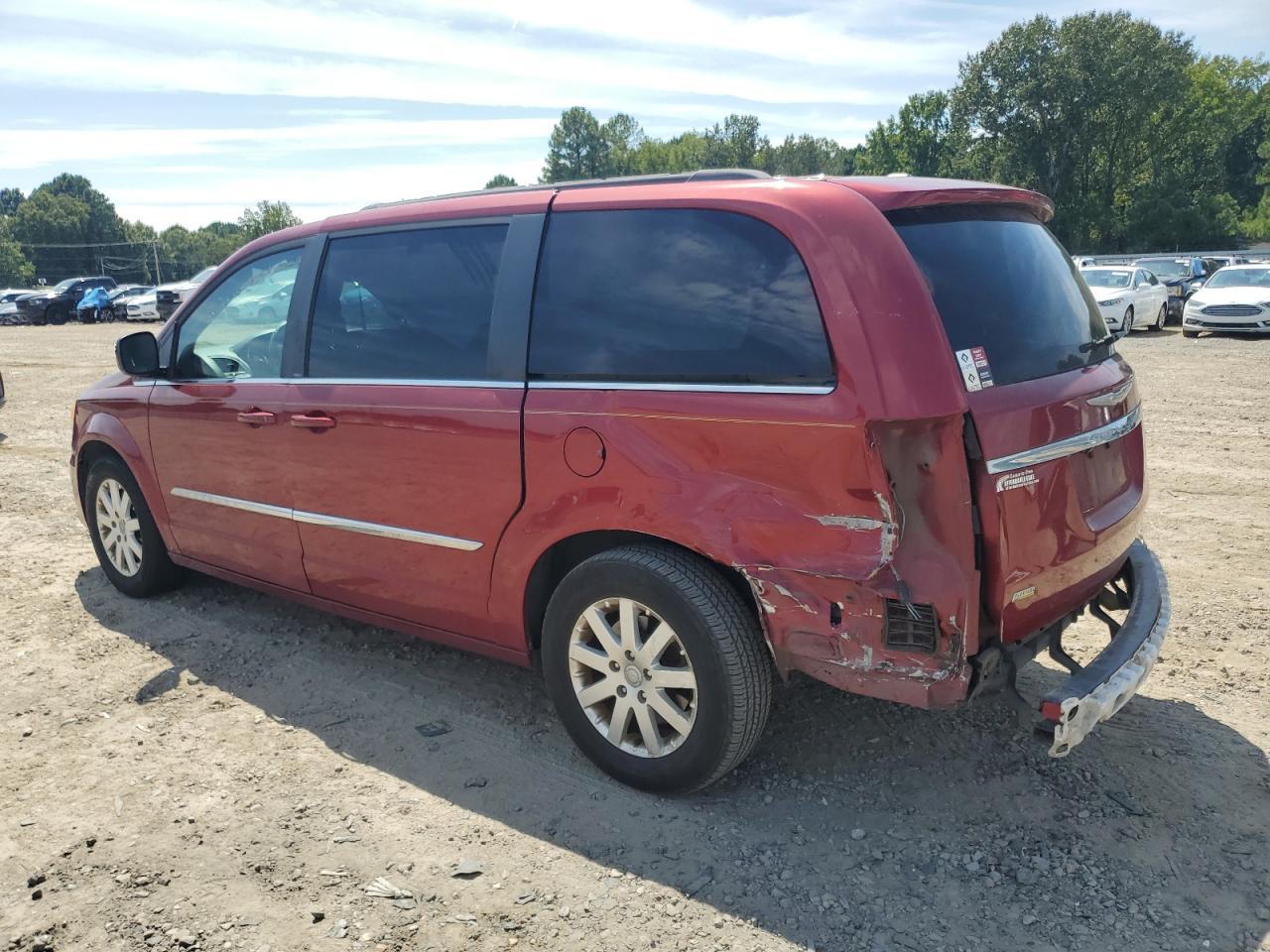 2014 Chrysler Town & Country Touring - Фото 2
