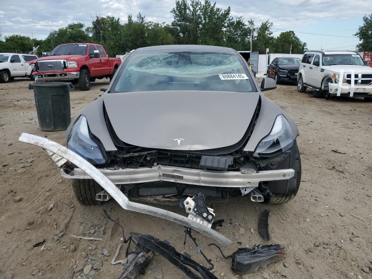2023 Tesla Model 3 - Фото 5