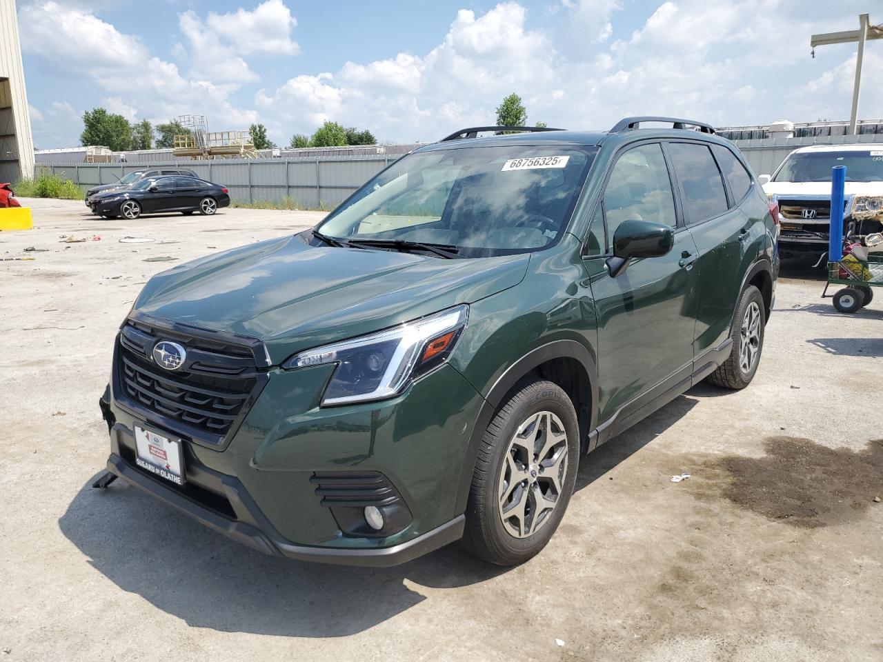 2022 Subaru Forester Premium