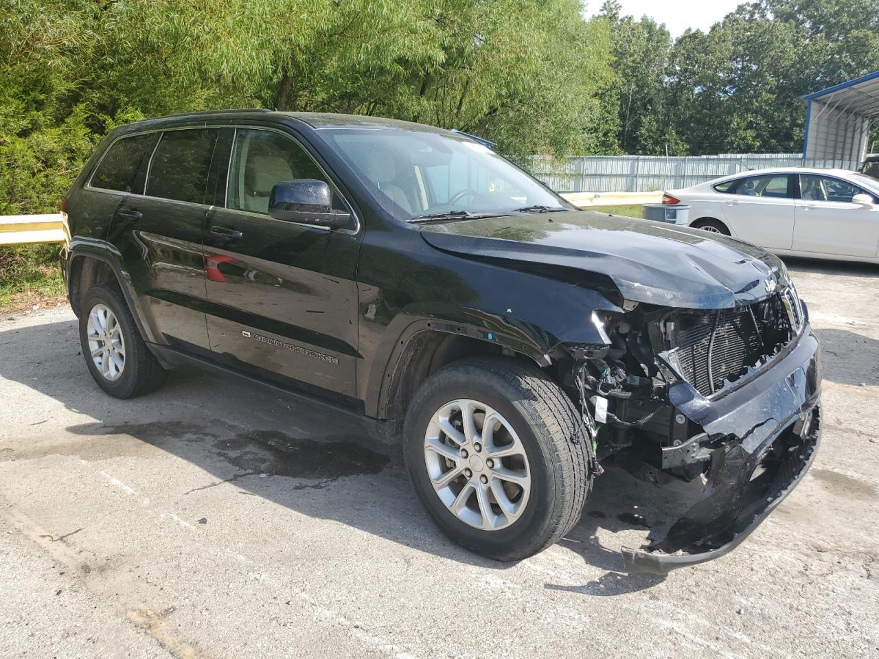 2022 Jeep Grand Cherokee Laredo E - Фото 4