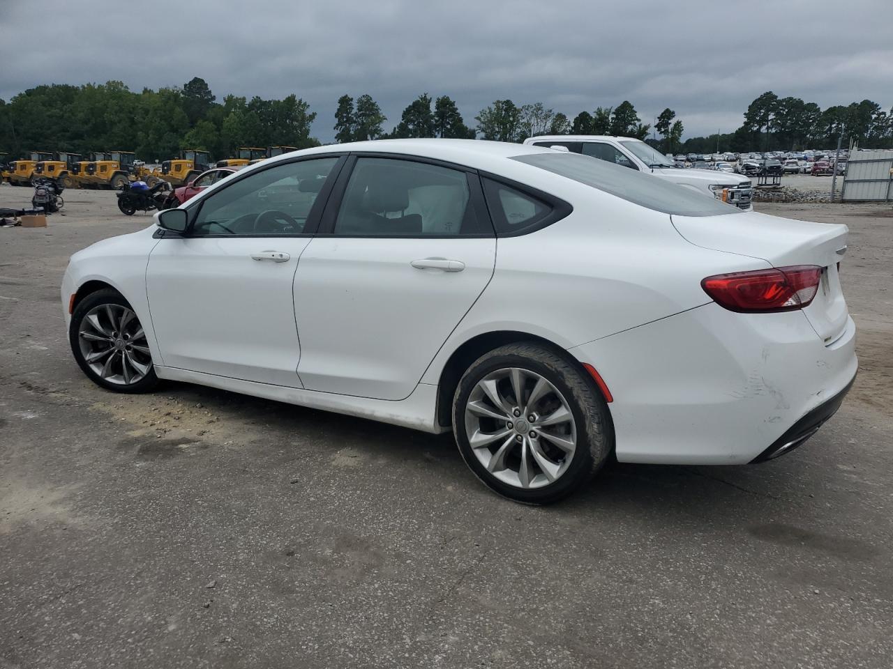 2015 Chrysler 200 S - Image 2