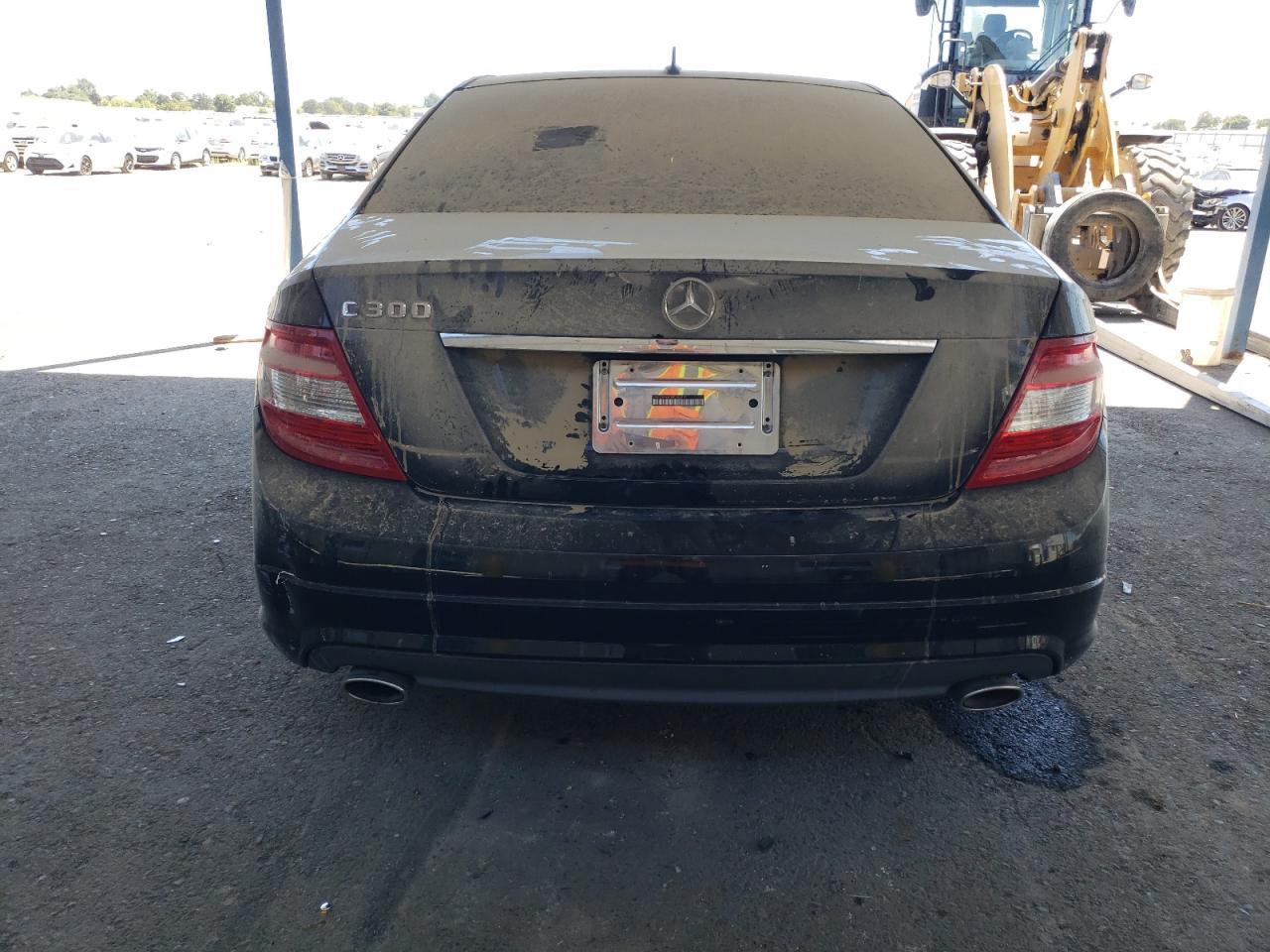 2011 Mercedes-Benz C 300 - Image 6