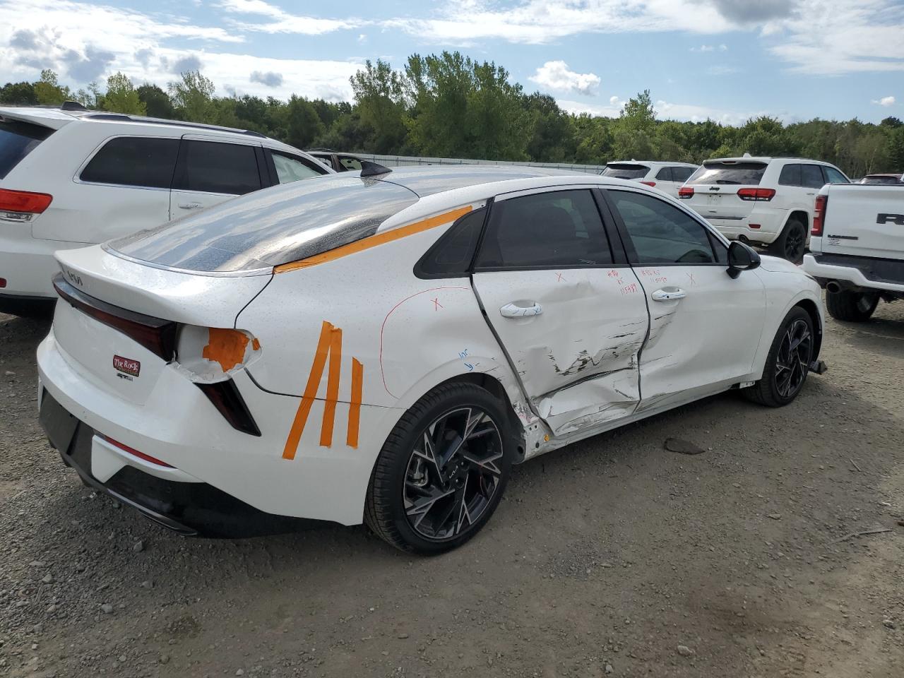 2025 Kia K5 Gt Line - Image 3