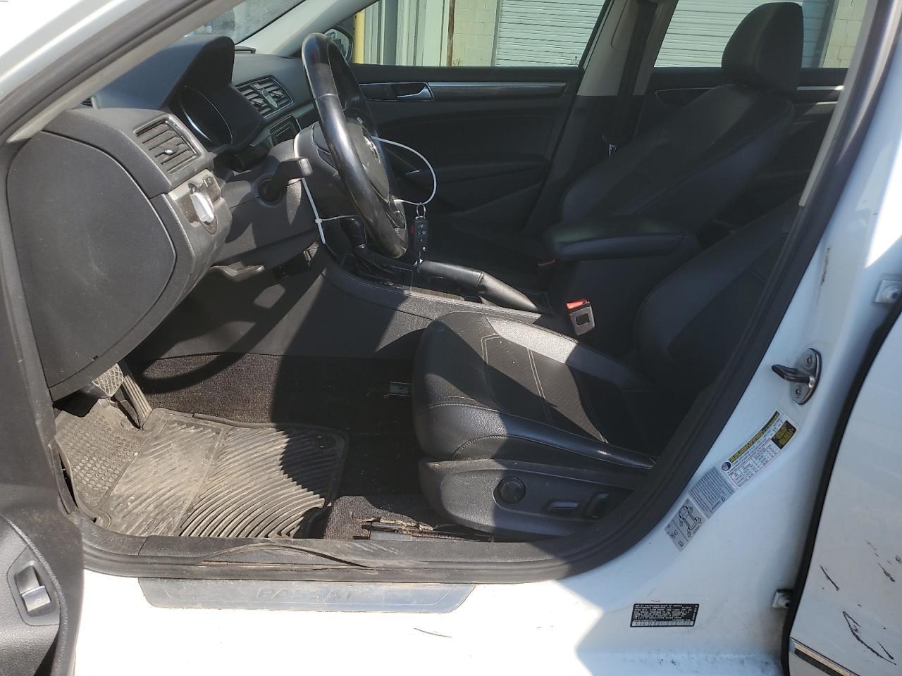 2017 Volkswagen Passat Se - Фото 7