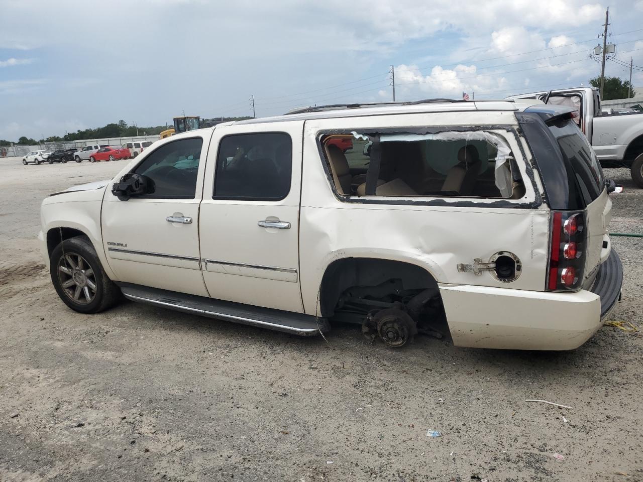 2013 GMC Yukon Xl Denali - Фото 2