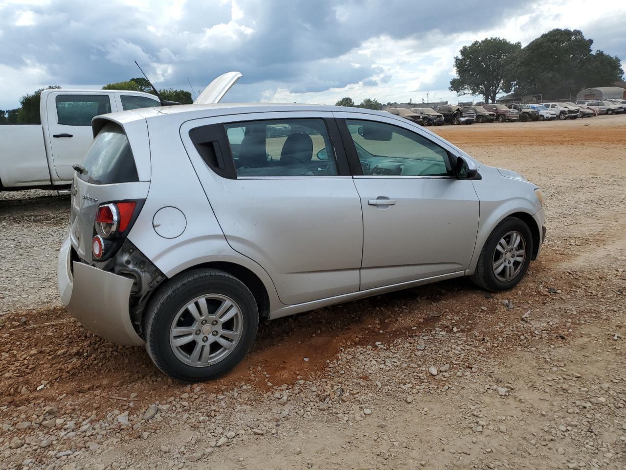 2014 Chevrolet Sonic Lt - Image 3