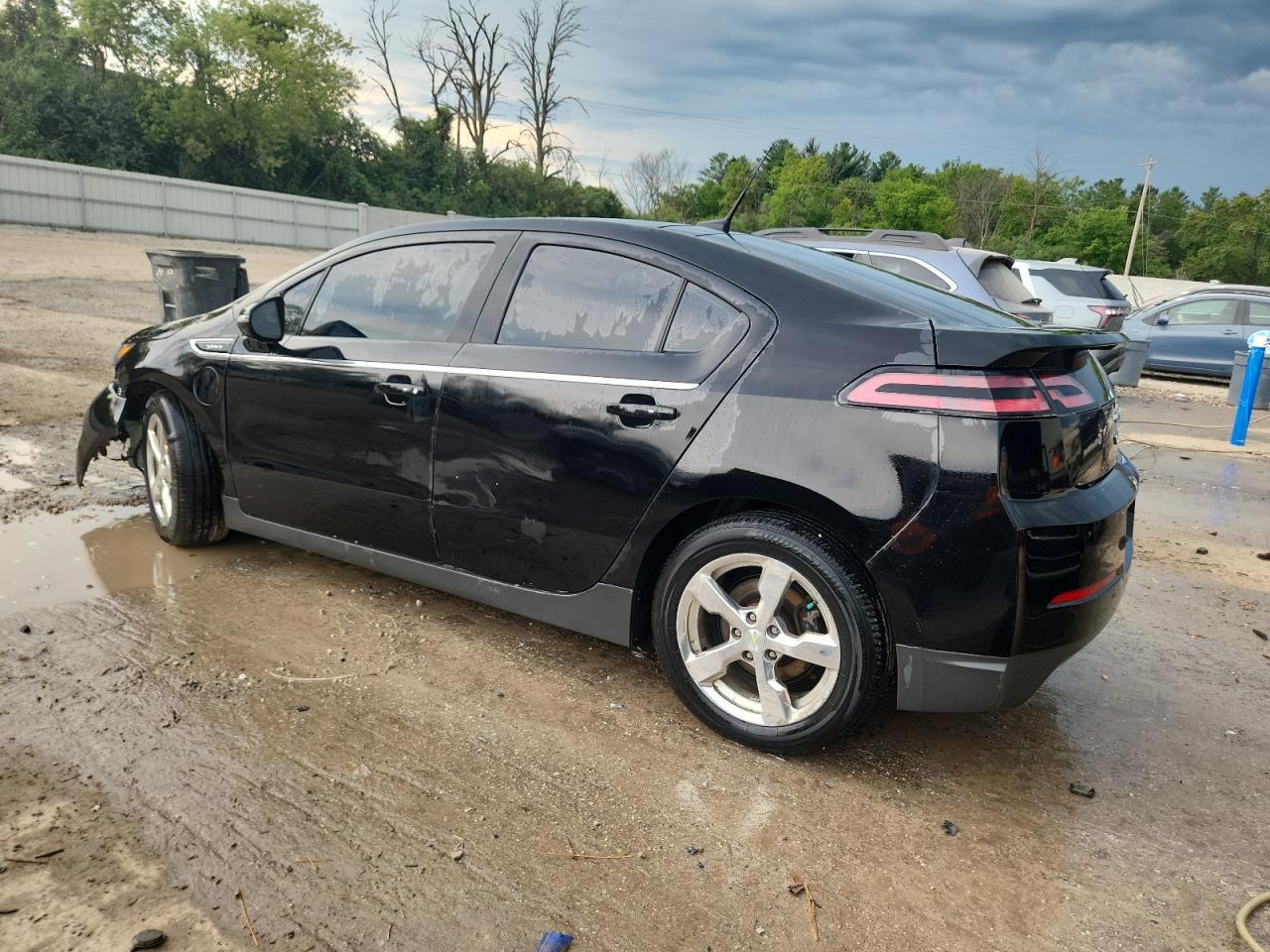 2013 Chevrolet Volt - Image 2