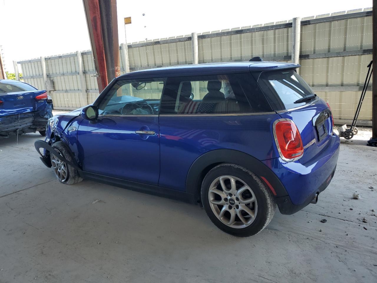 2019 Mini Cooper - Фото 2