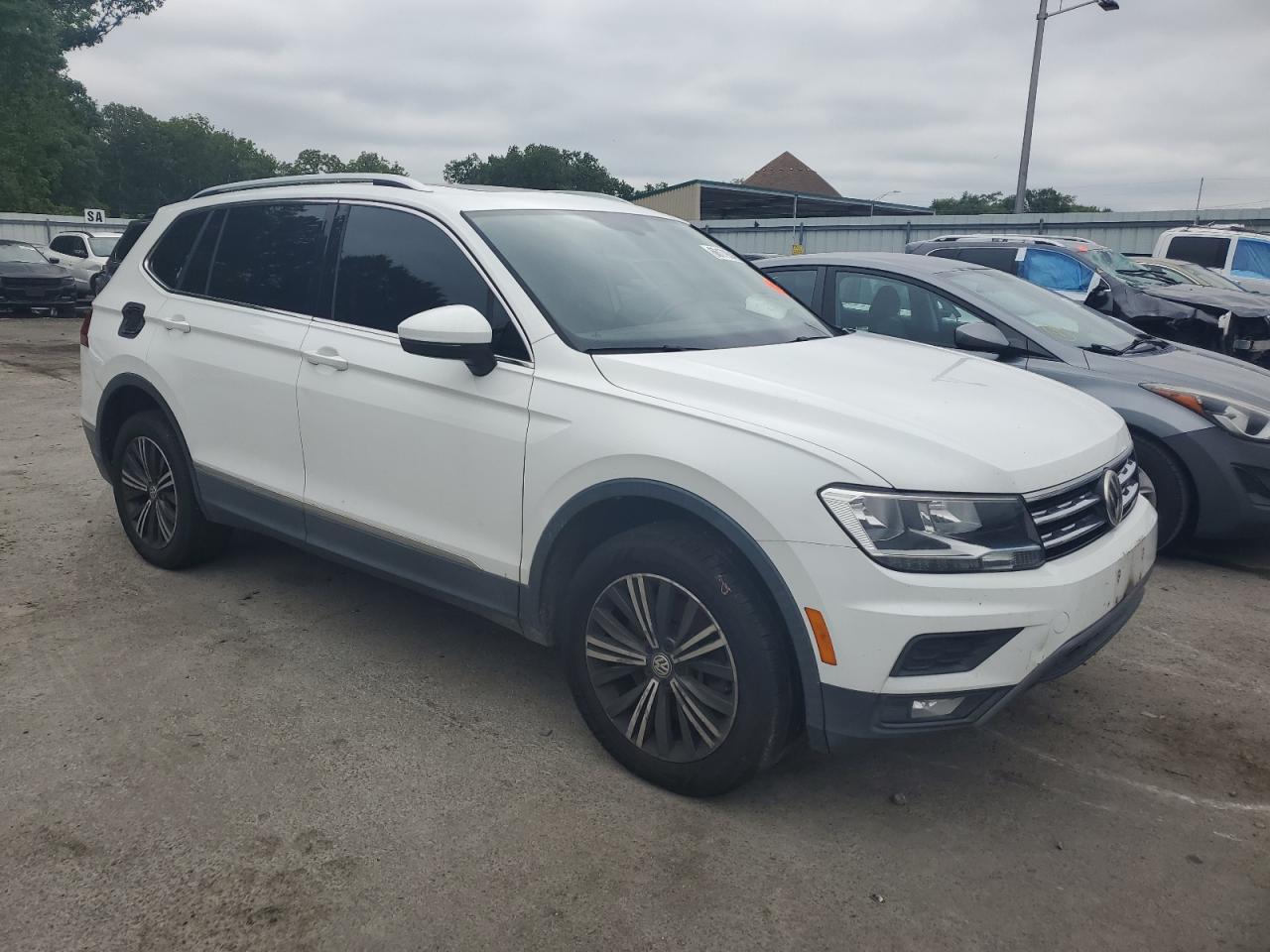 2018 Volkswagen Tiguan Se - Image 4
