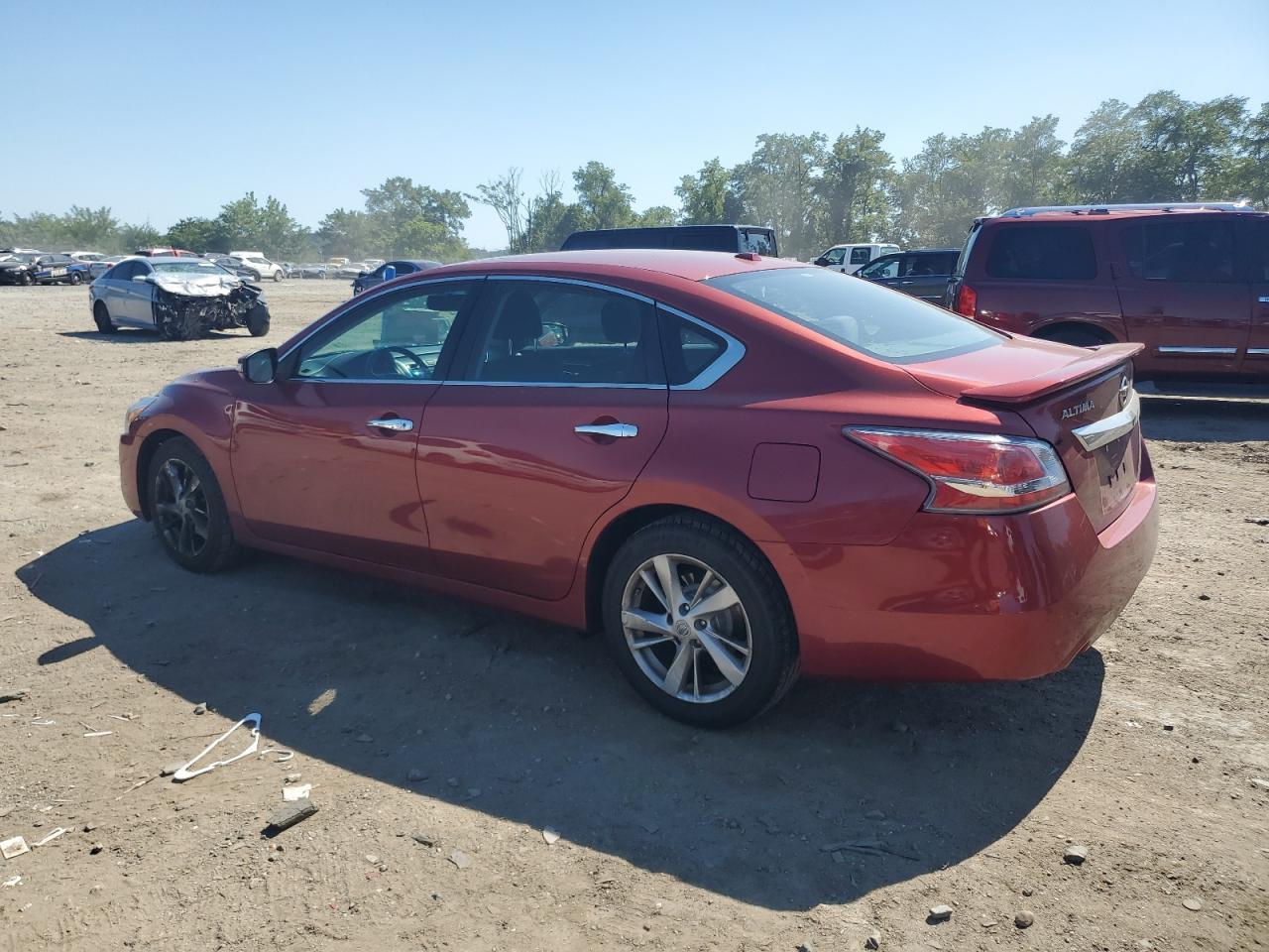 2015 Nissan Altima 2.5 - Фото 2
