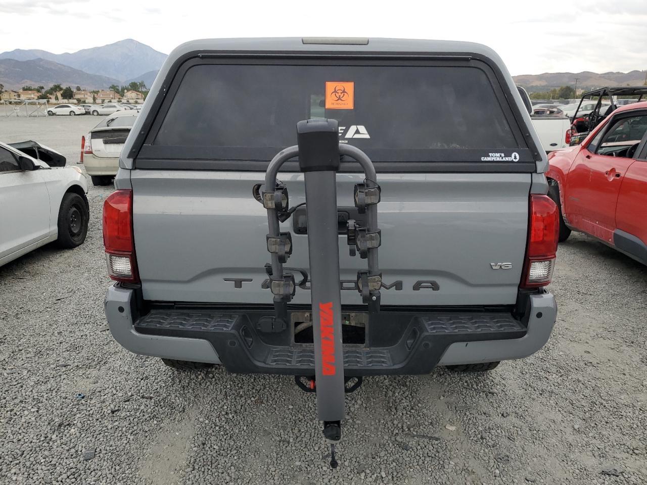 2018 Toyota Tacoma Double Cab - Image 6