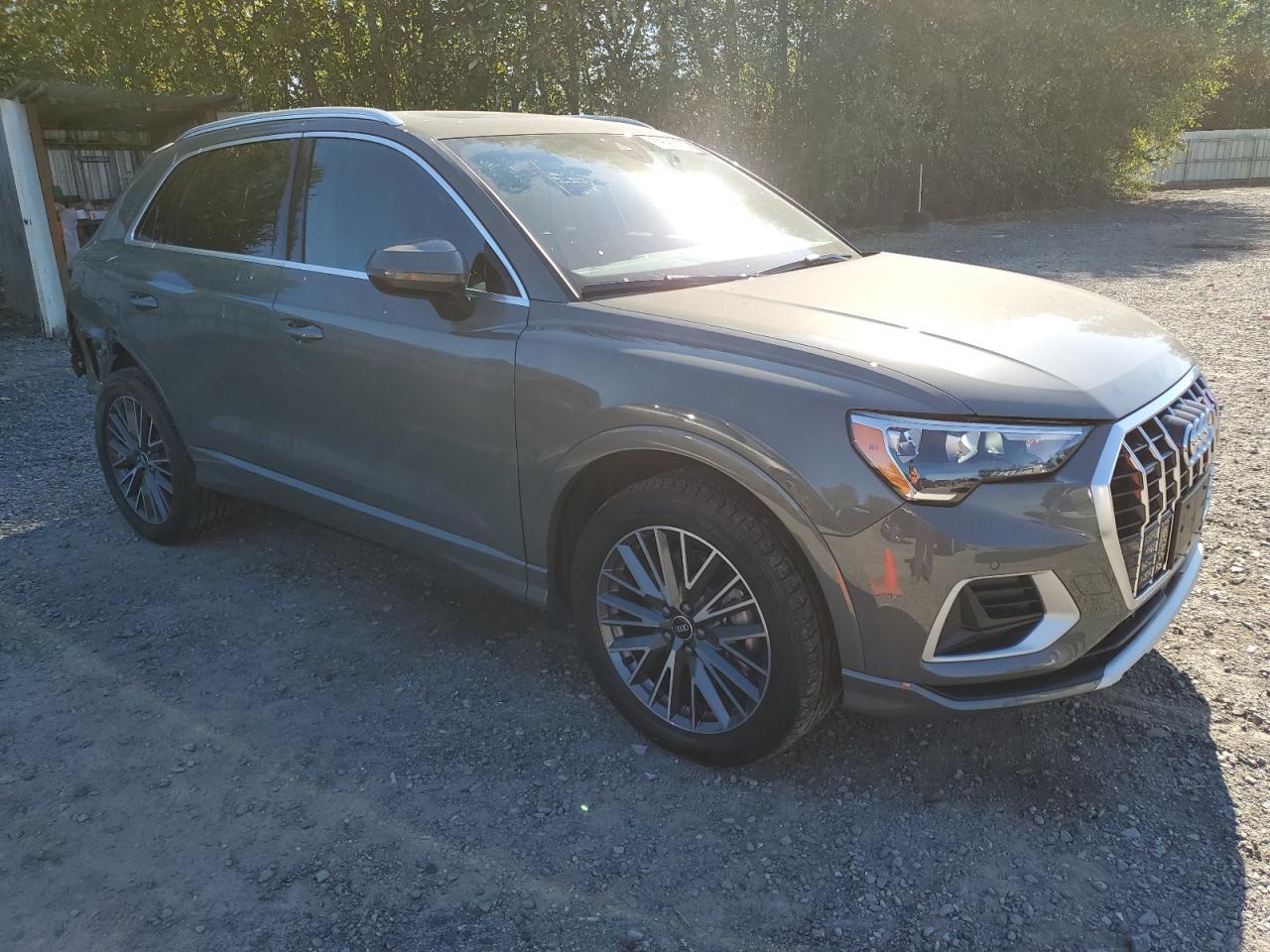 2022 Audi Q3 Premium 40 - Image 4