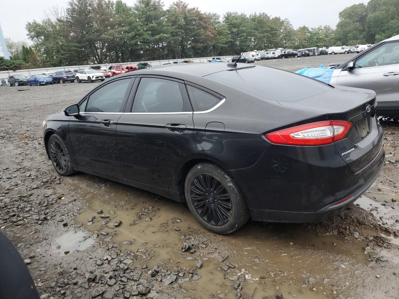 2015 Ford Fusion Se - Image 2