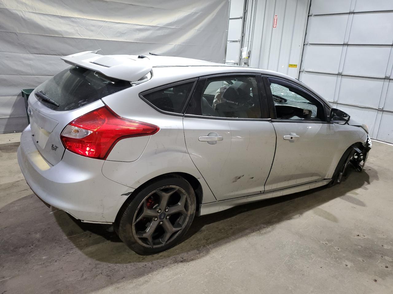 2014 Ford Focus St - Фото 3