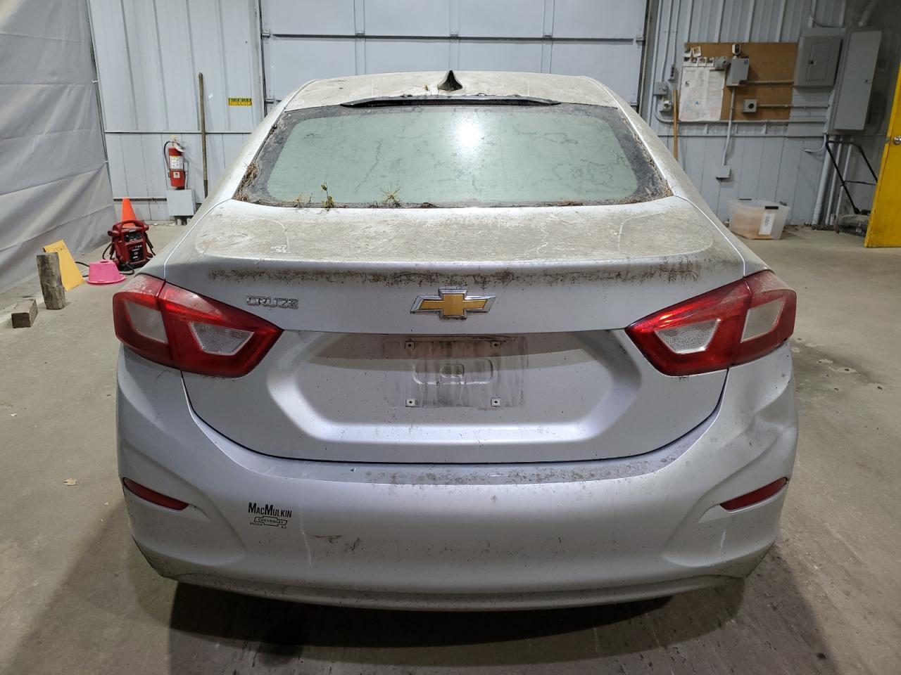 2017 Chevrolet Cruze Ls - Фото 6