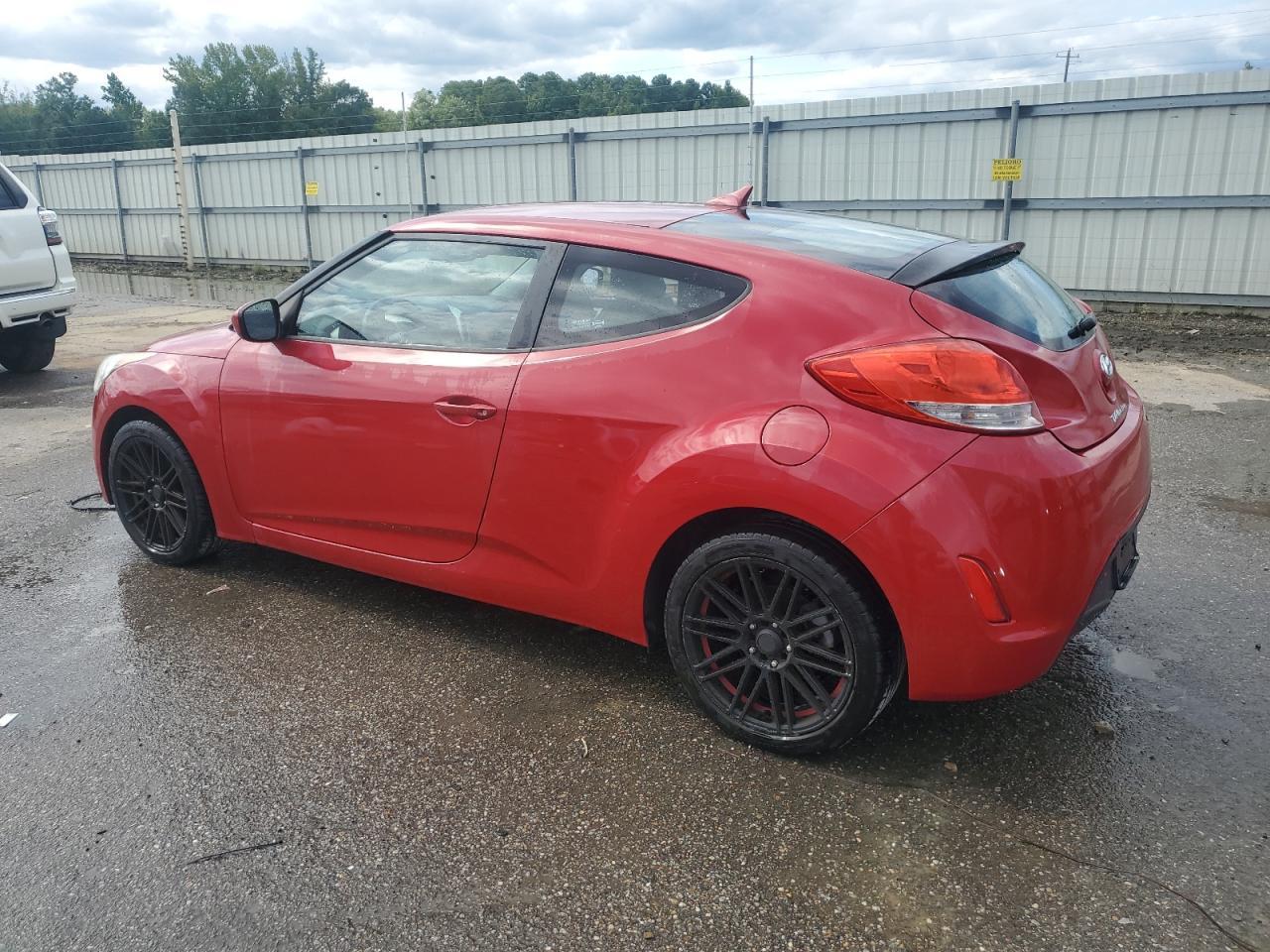 2012 Hyundai Veloster Base - Фото 2