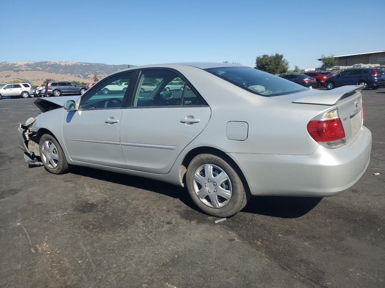 2006 Toyota Camry Le - Image 2