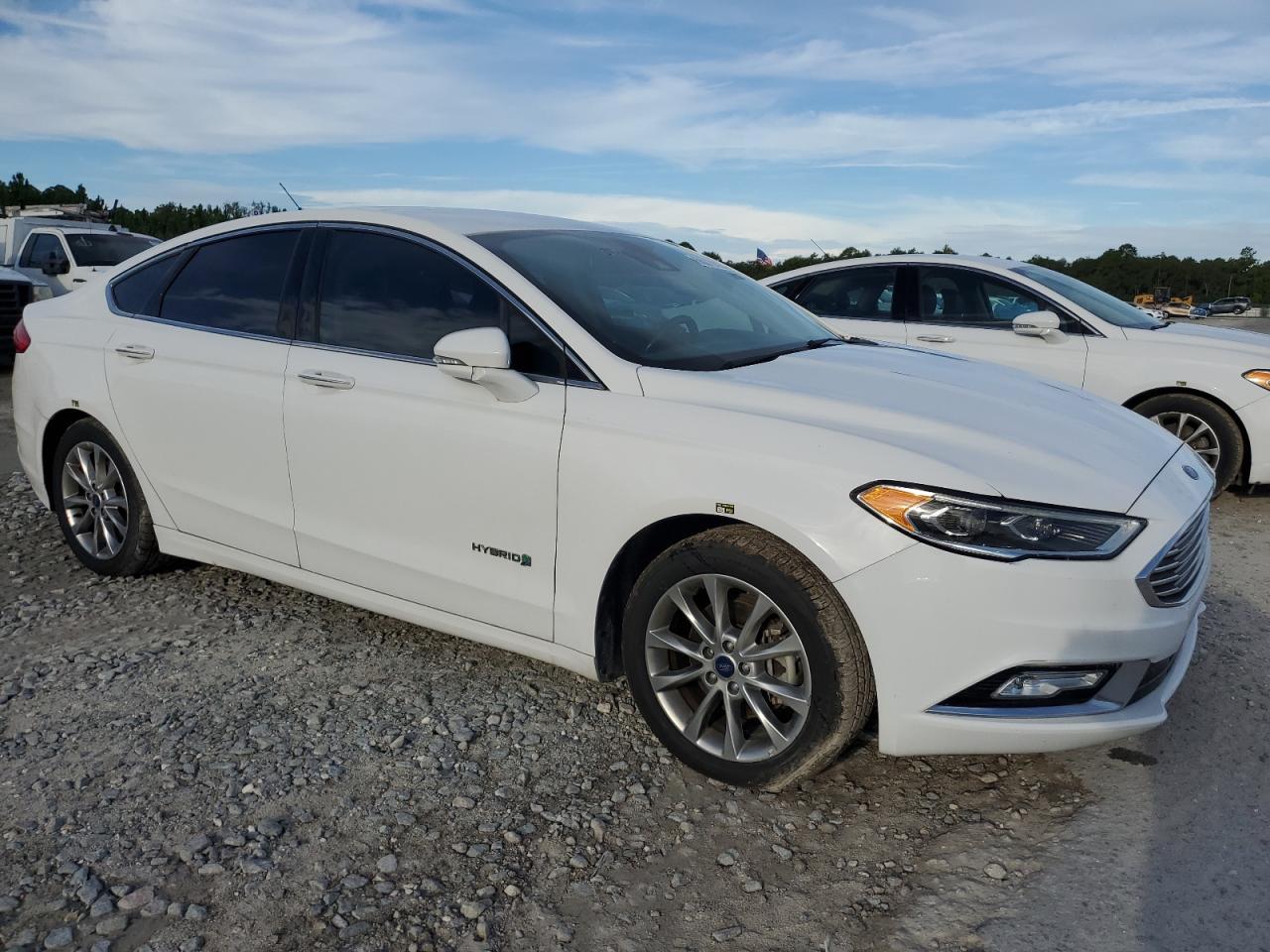 2017 Ford Fusion Se Hybrid - Image 4