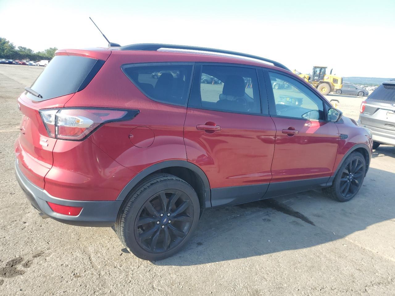2017 Ford Escape Se - Фото 3