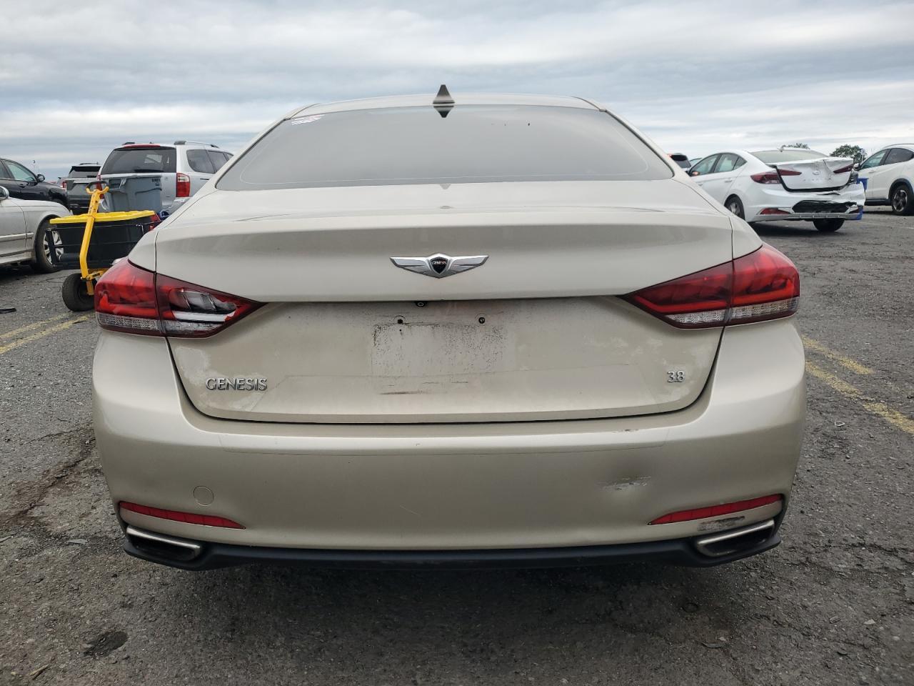 2015 Hyundai Genesis 3.8L - Image 6
