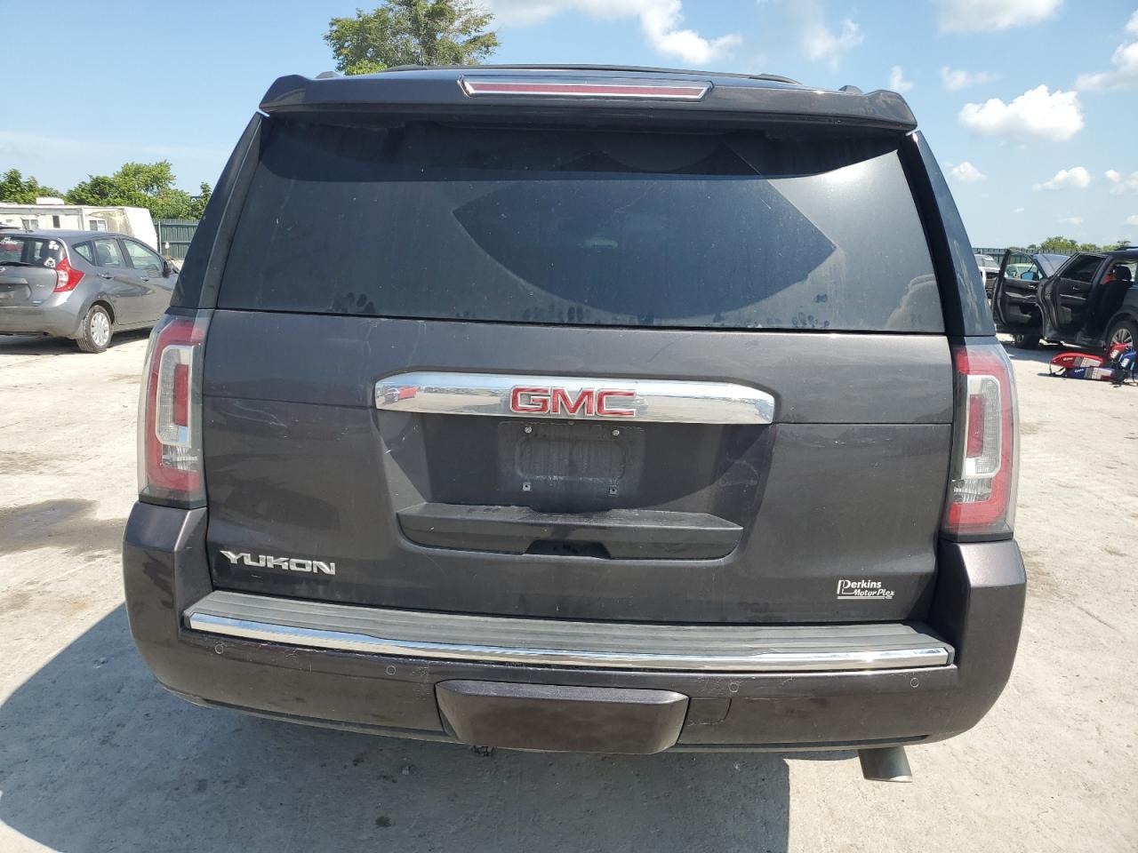 2016 GMC Yukon Denali - Image 6
