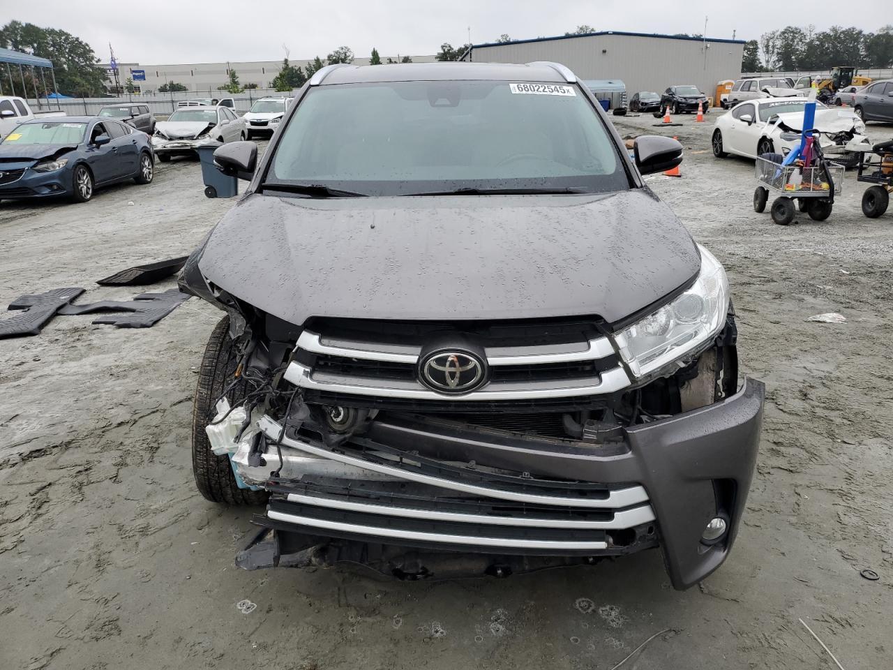 2019 Toyota Highlander Se - Фото 5