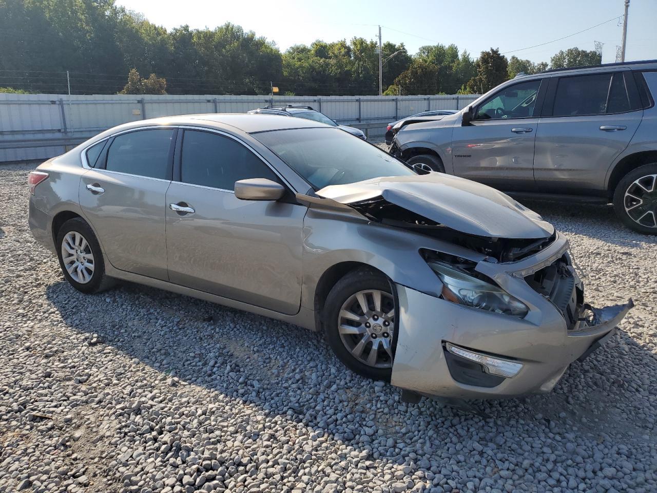 2014 Nissan Altima 2.5 - Image 4