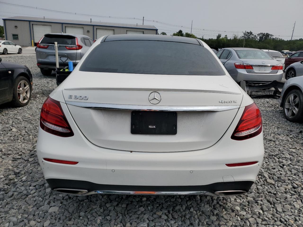 2018 Mercedes-Benz E 300 4Matic - Image 6