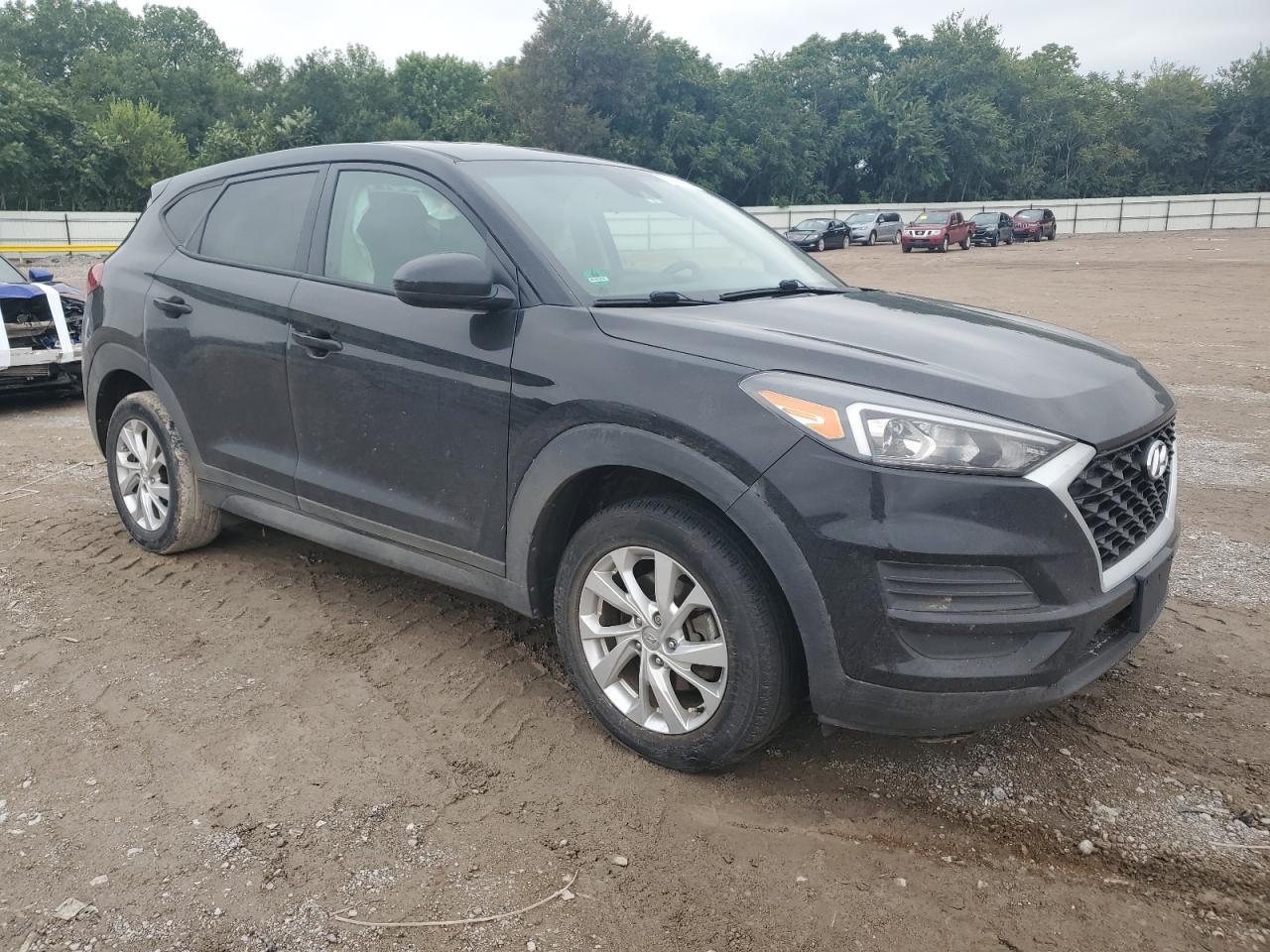 2021 Hyundai Tucson Se - Image 4