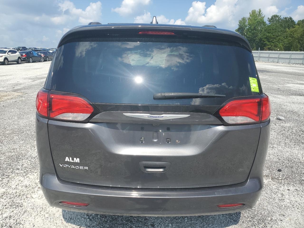 2020 Chrysler Voyager Lxi - Фото 6