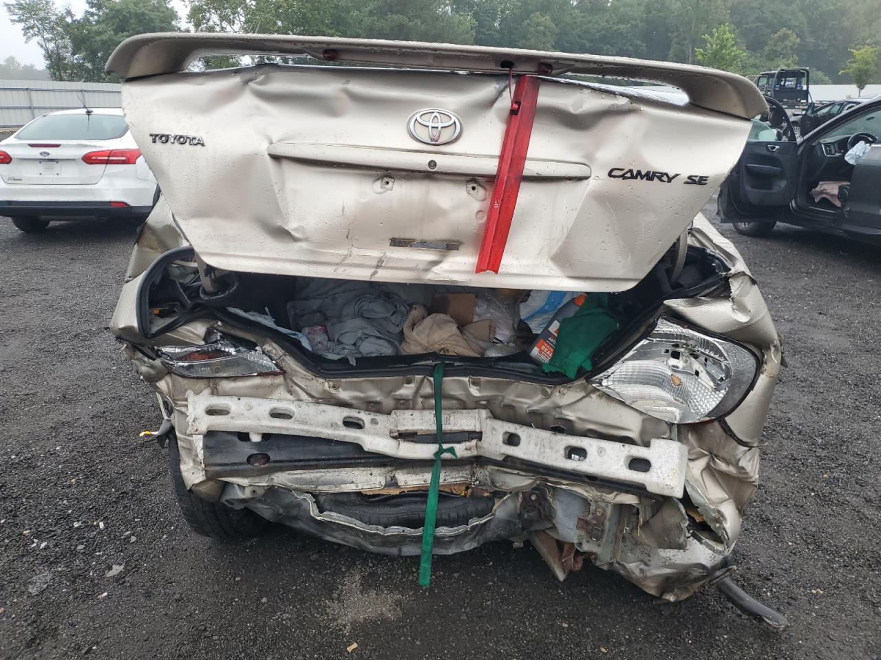 2004 Toyota Camry Le - Image 6