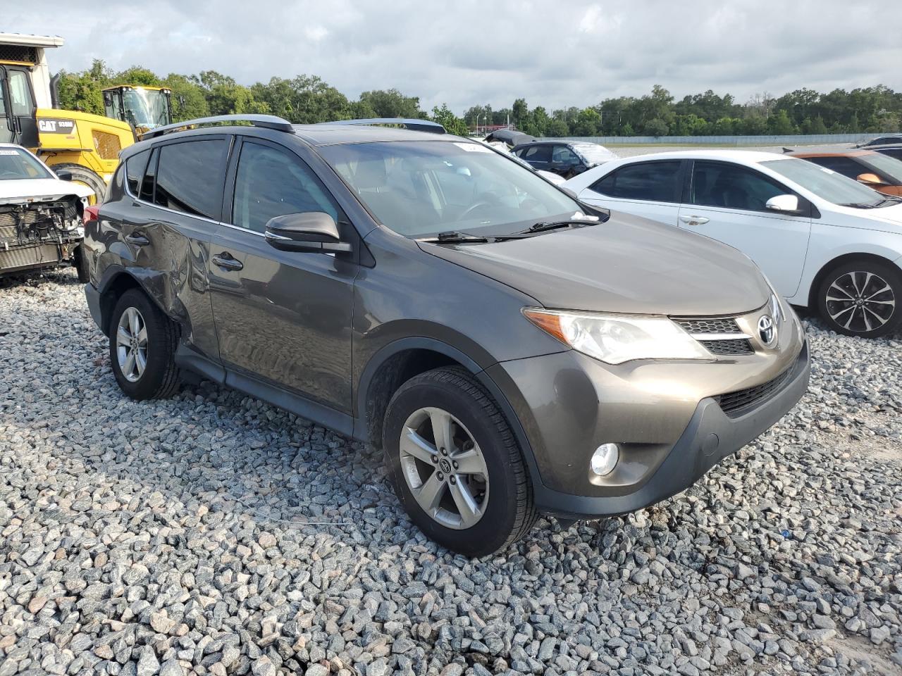 2015 Toyota Rav4 Xle - Image 4