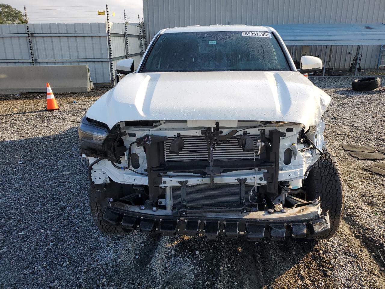 2024 Toyota Tacoma Double Cab - Image 5