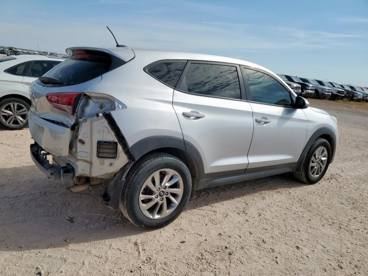 2017 Hyundai Tucson Se - Фото 3