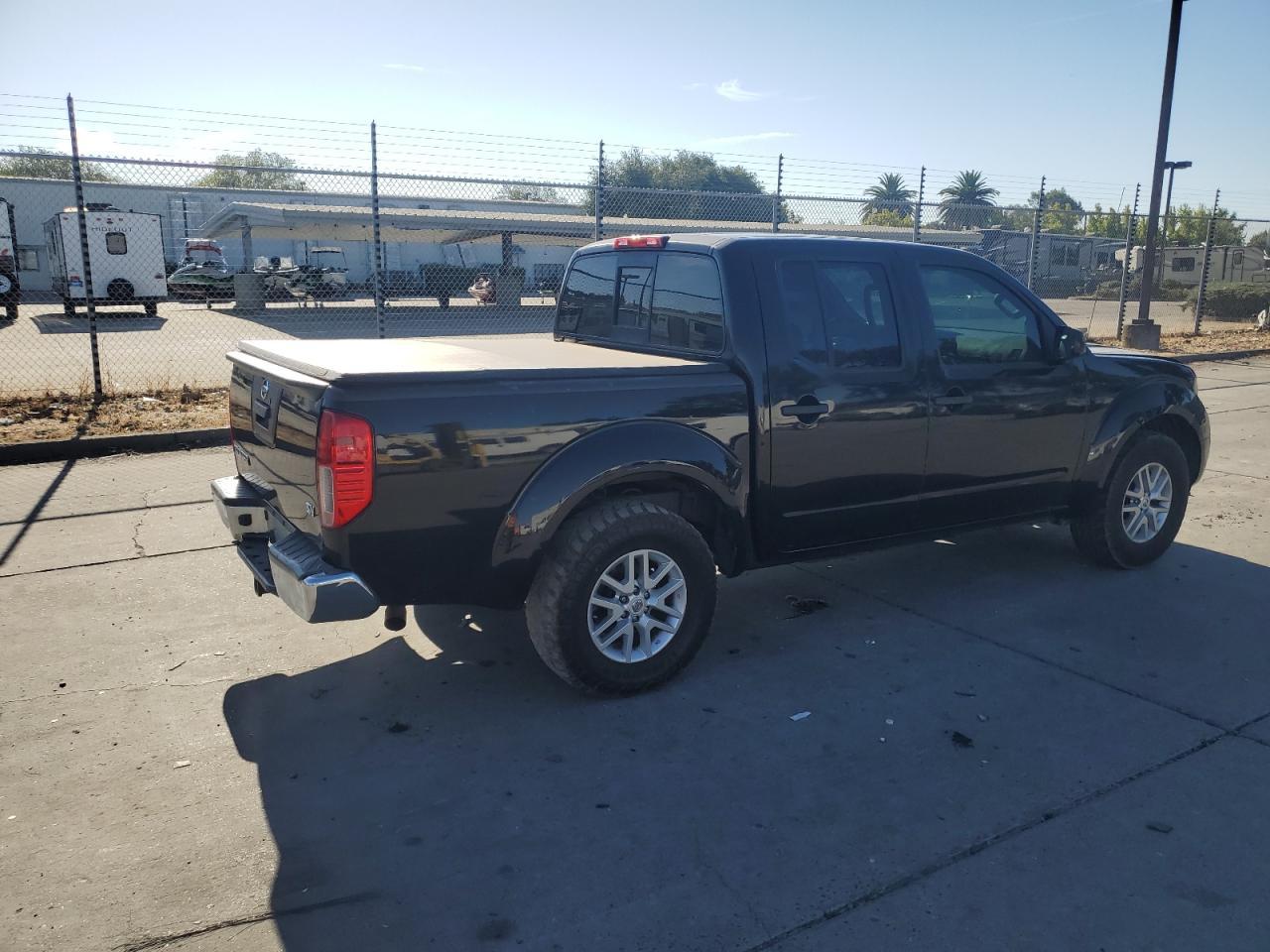 2017 Nissan Frontier S - Фото 3