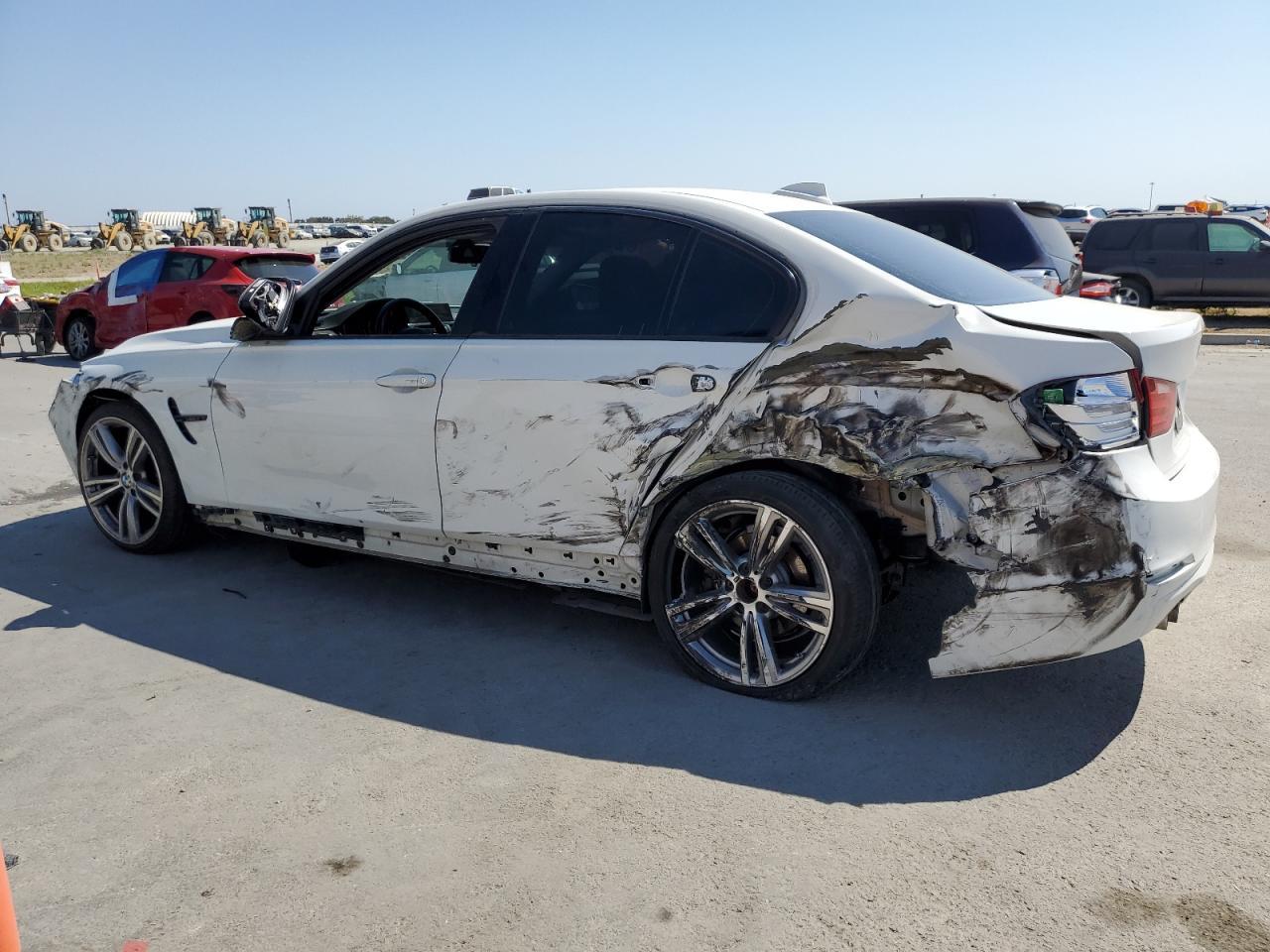 2015 BMW 328 I Sulev - Фото 2